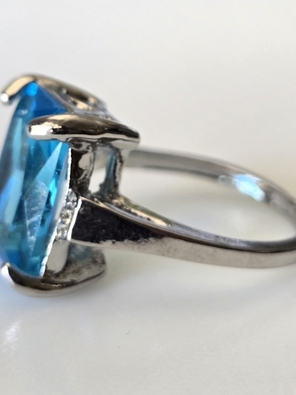 Blue Rectangular Gemstone Ring with Accent Crystals Size 7 8.5 Silver Blue * - Picture 3 of 9